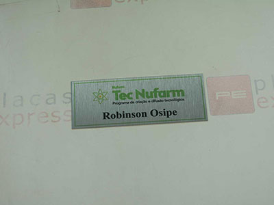 Crachá de aço inox